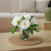 Composition de Pivoines et Baies